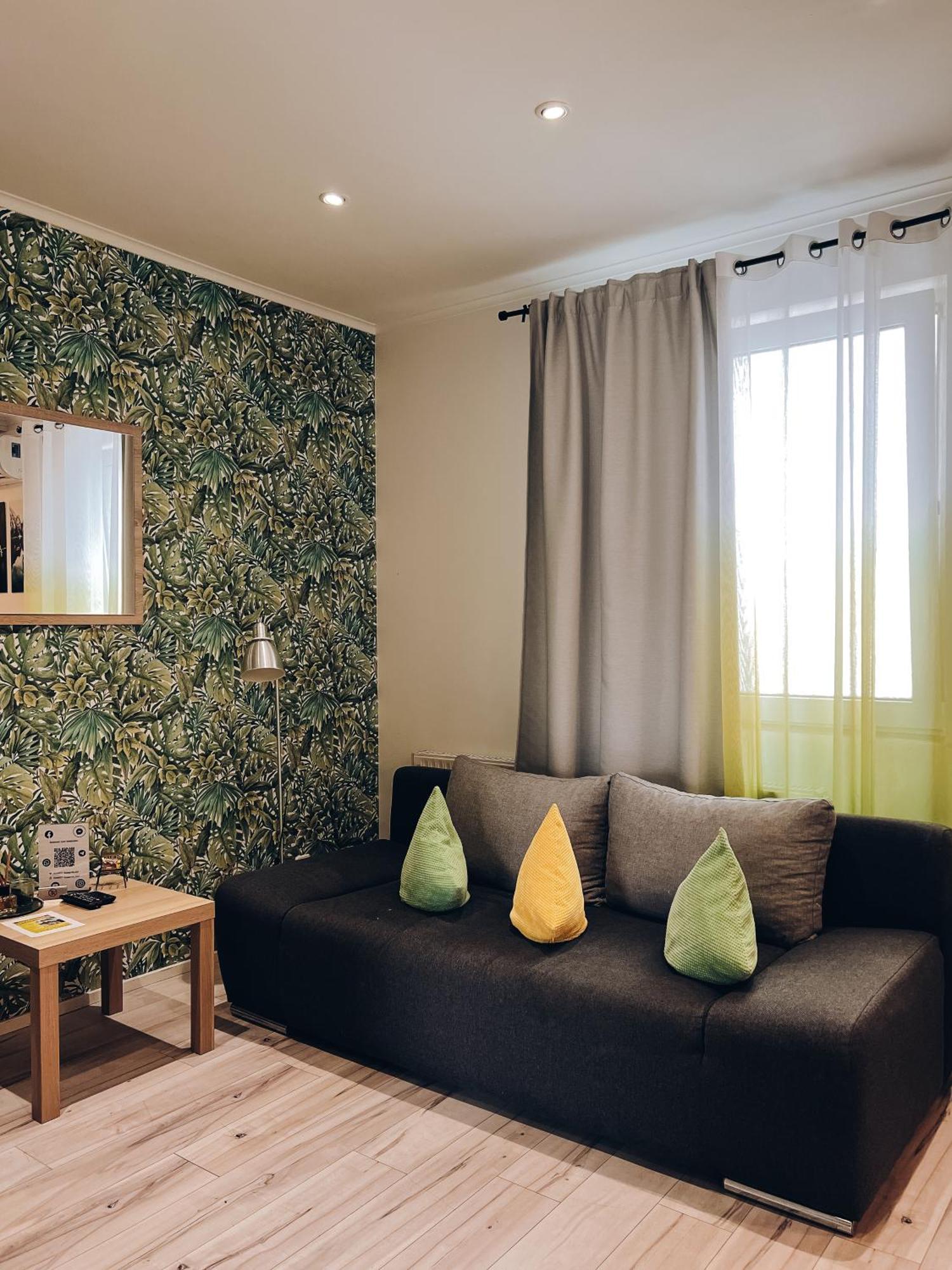 Neuwertiges Apartment Mit Kostenlose Privatparkplatz Auch Fuer Transporter Geeignet R1 Фрайберг-ам-Неккар Экстерьер фото
